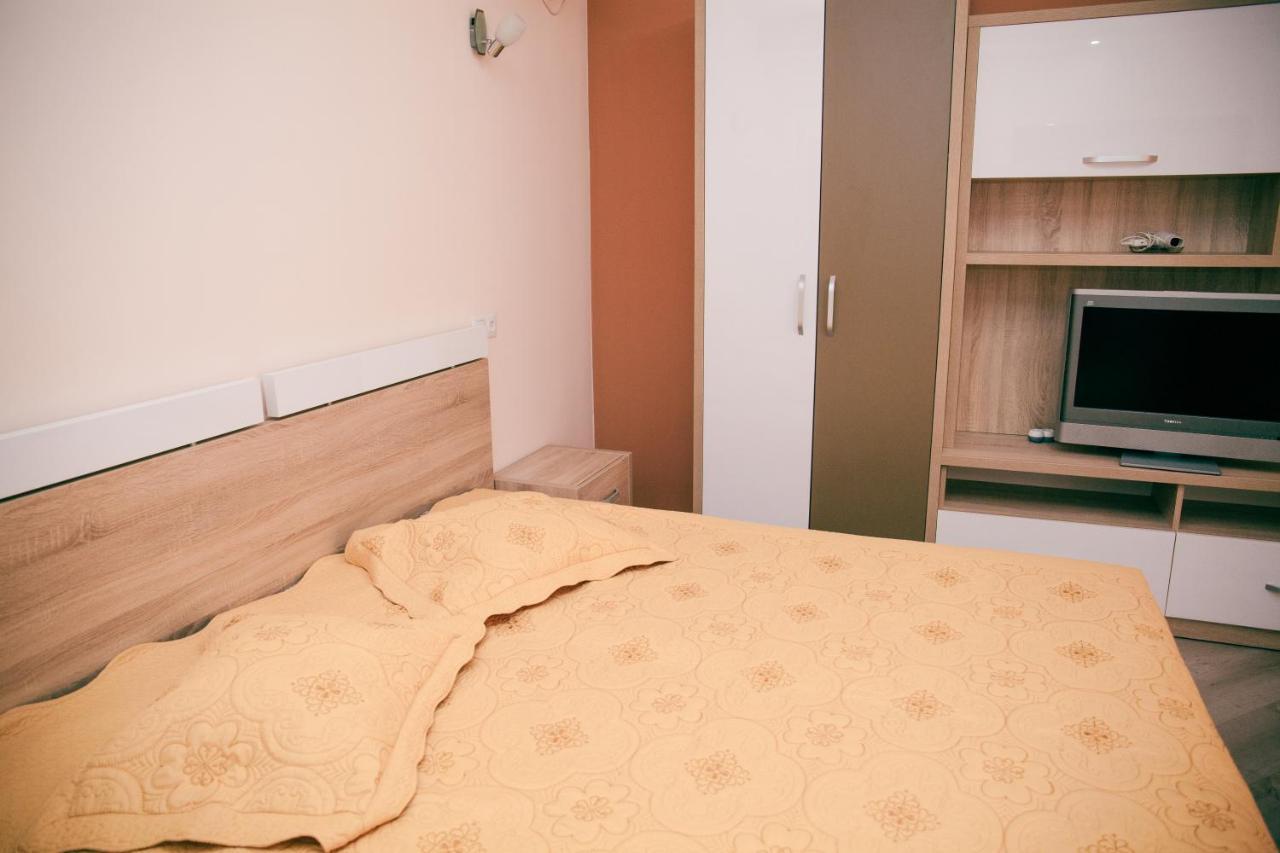Apartament Cora Centru ピテシュティ エクステリア 写真