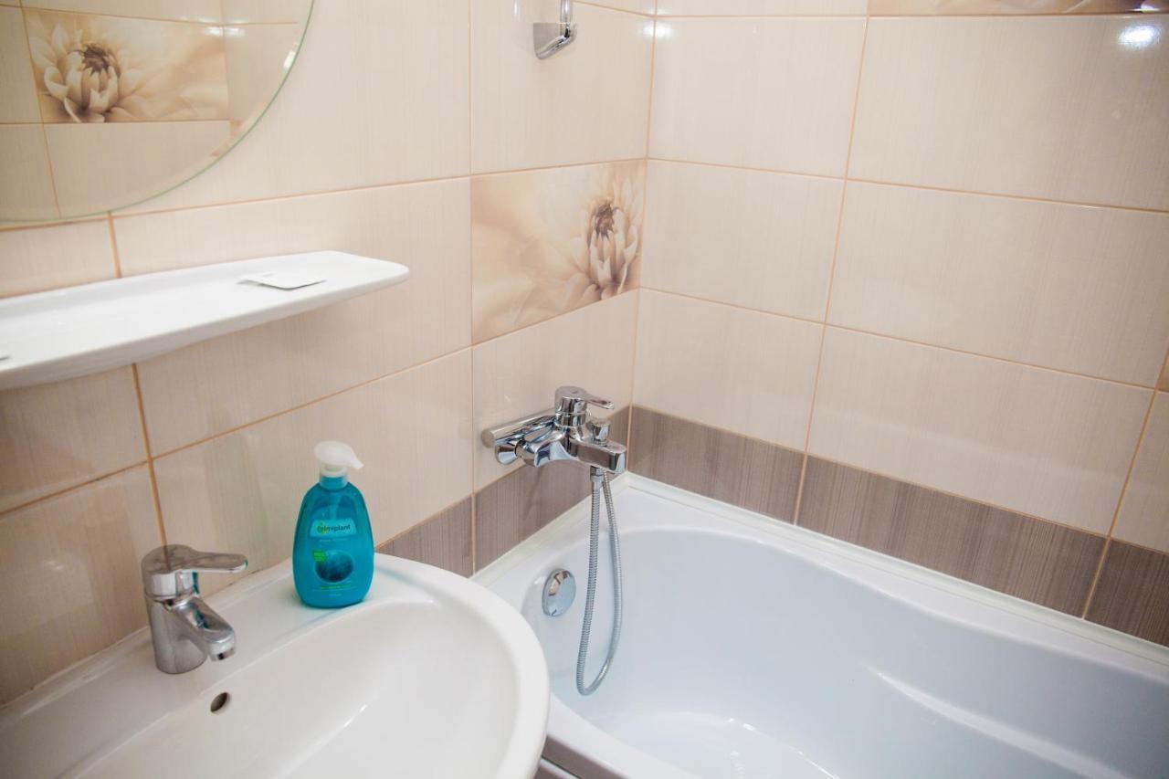 Apartament Cora Centru ピテシュティ エクステリア 写真